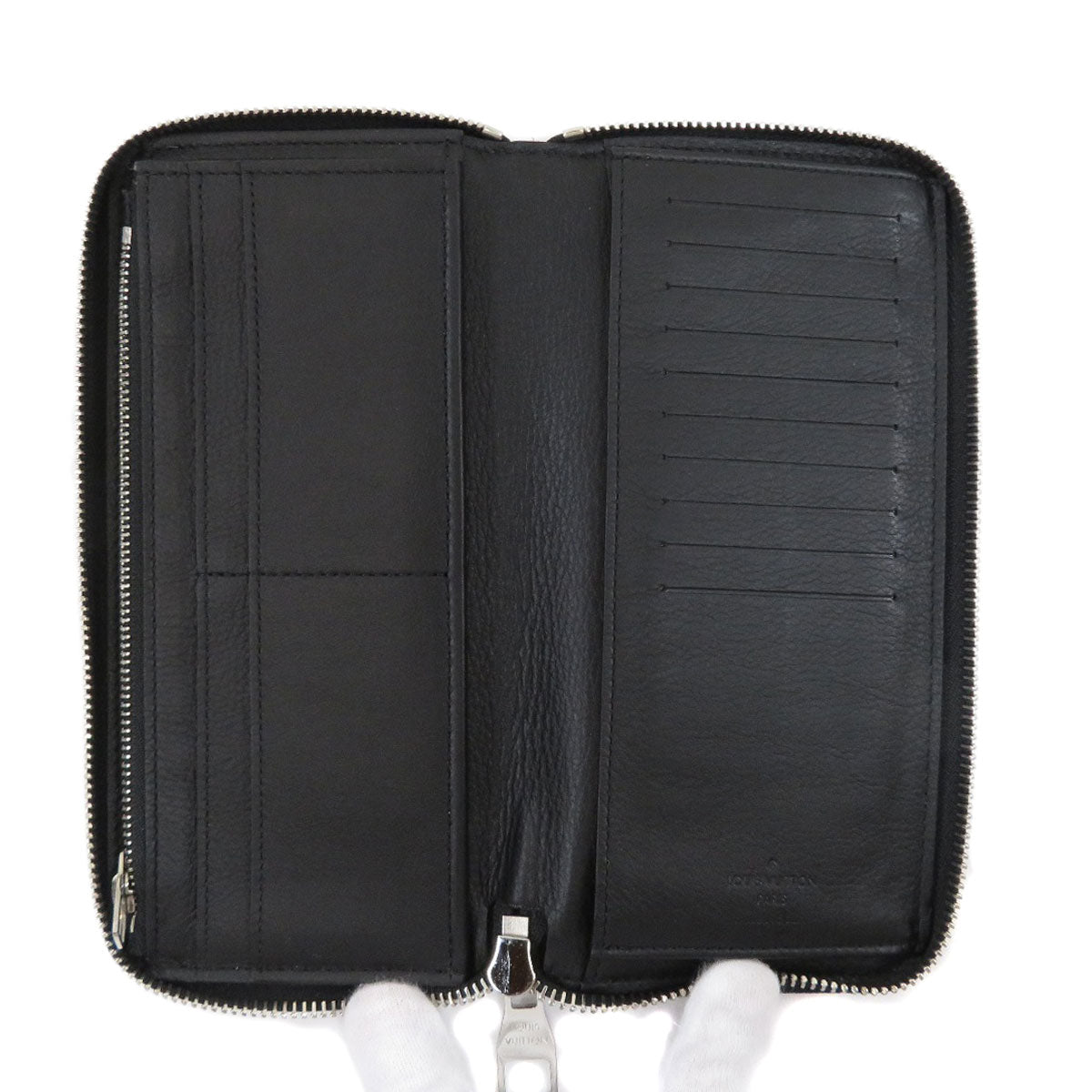Louis Vuitton Zippy Vertical Taurillon Long Wallet Black