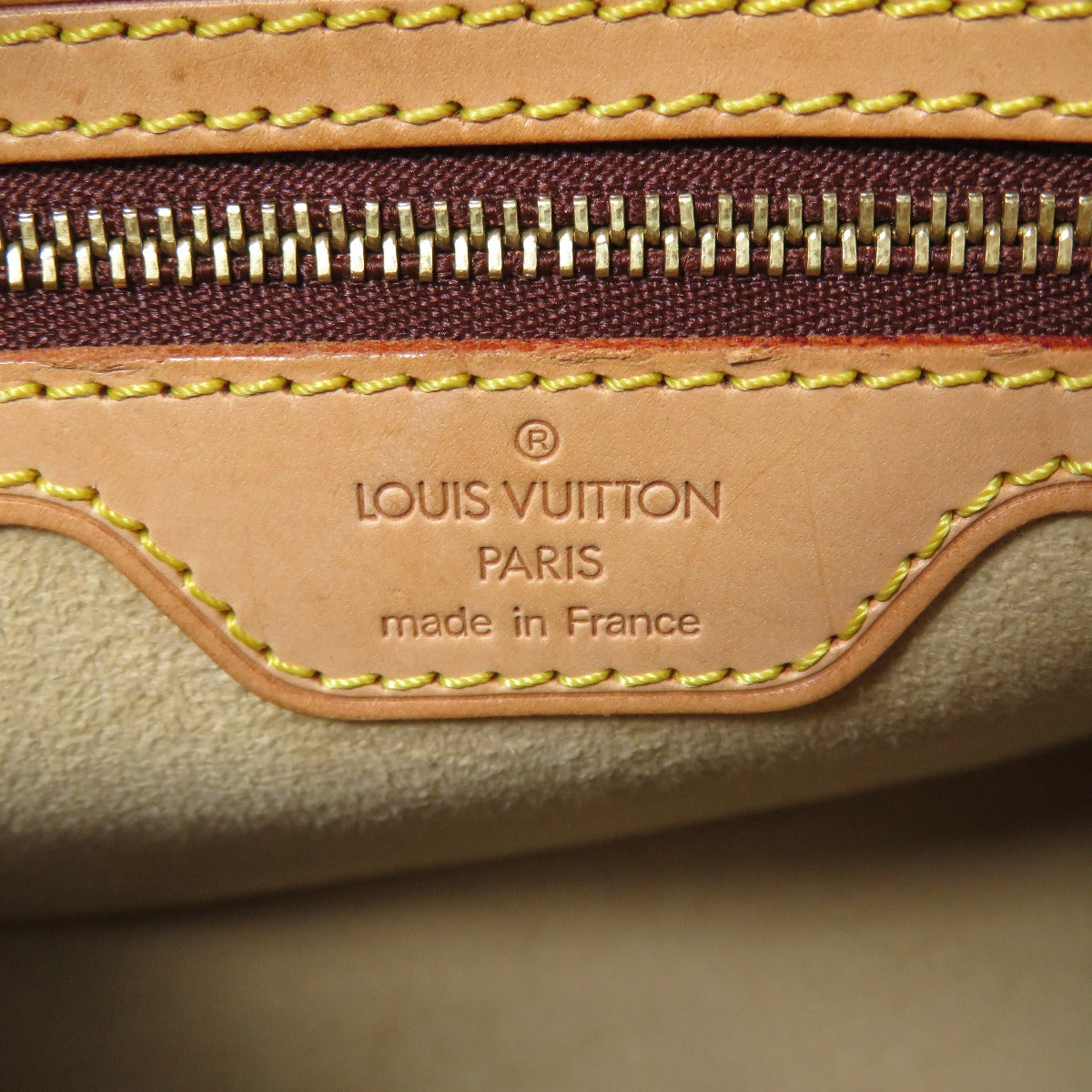 Louis Vuitton Looping MM Handbag Monogram Canvas