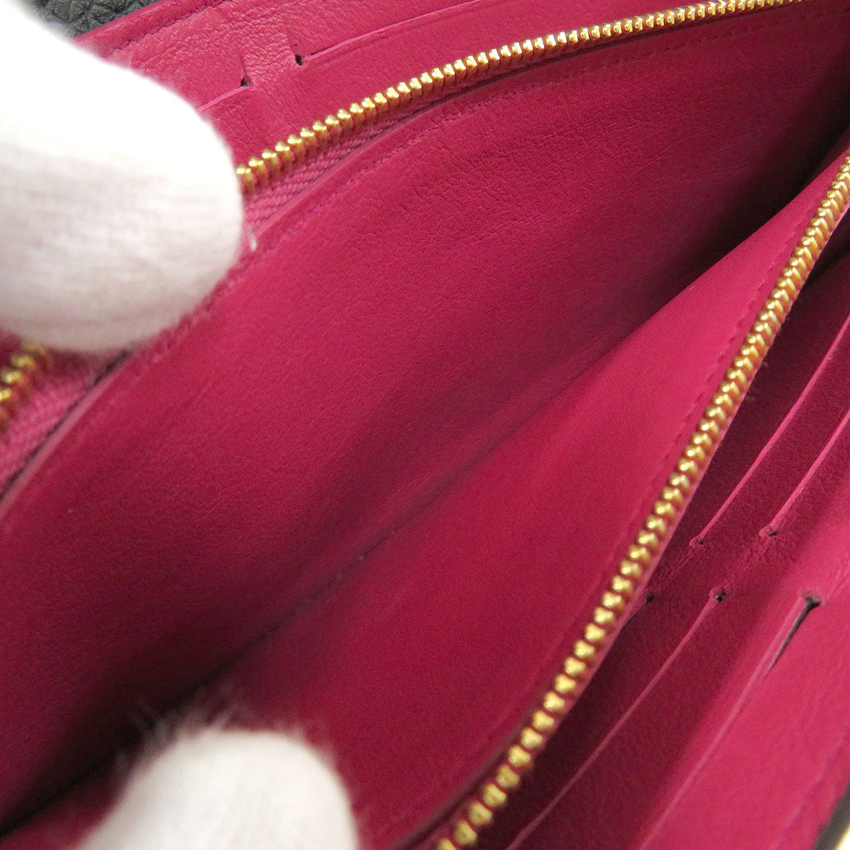 Louis Vuitton Portefeuille Capucines Long Wallet Taurillon