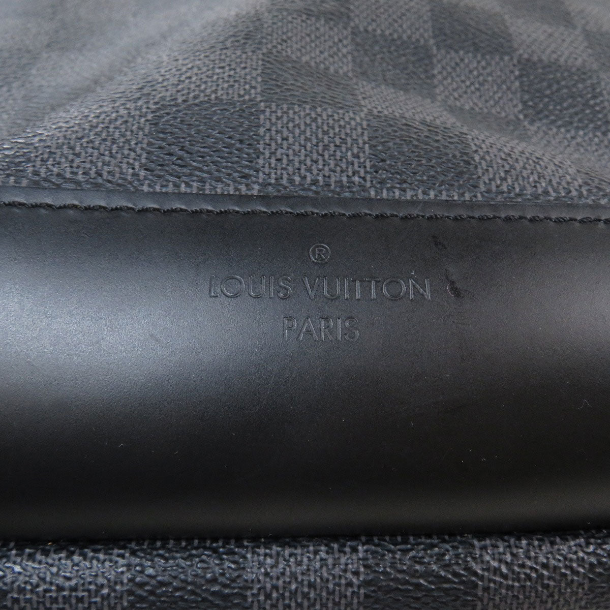 Louis Vuitton Avenue Sling Graphite Body Bag Damier Canvas