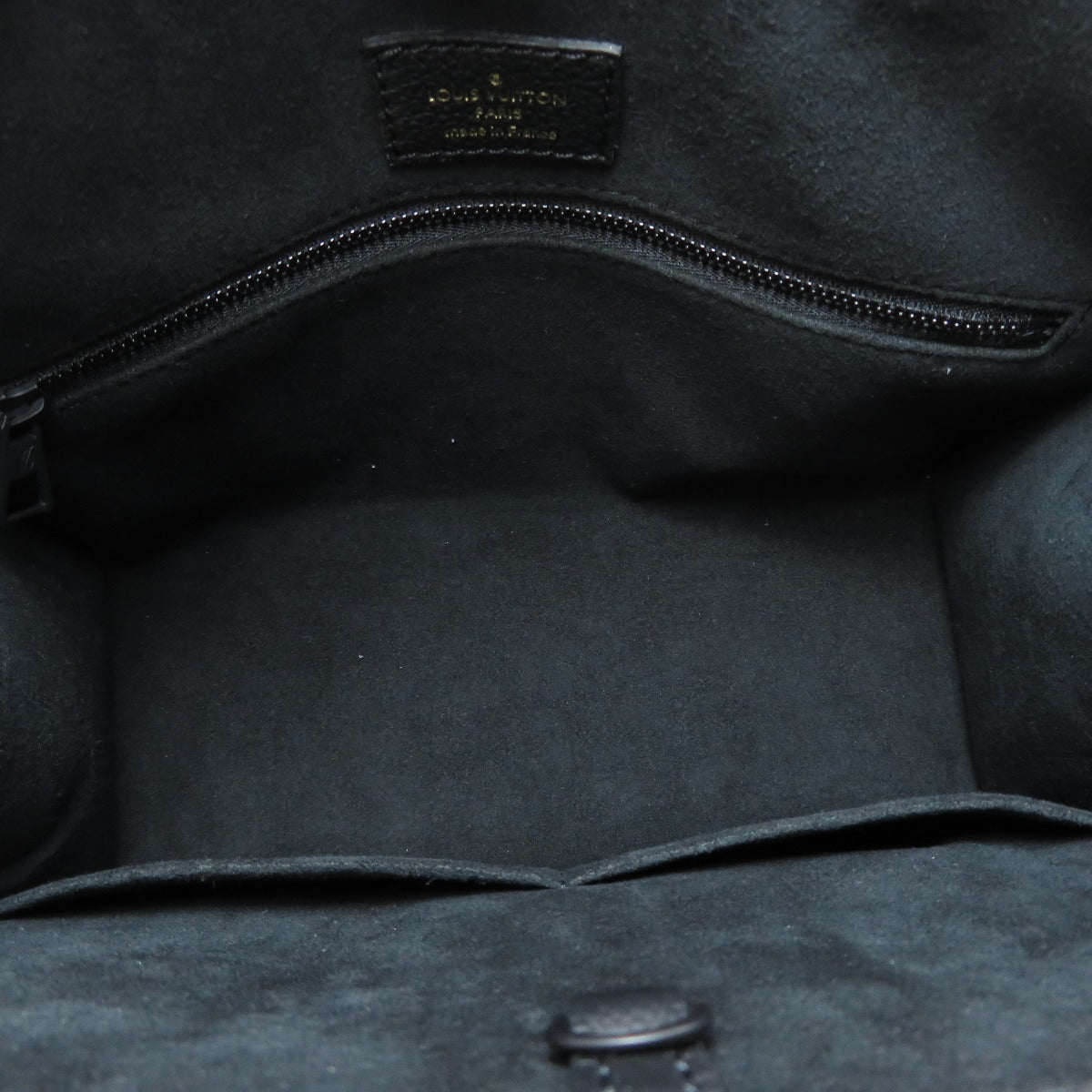 Louis Vuitton Lock Me Tote PM Leather Handbag Noir