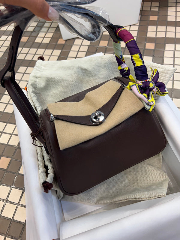 Amelia - HMS Bags - 1603
