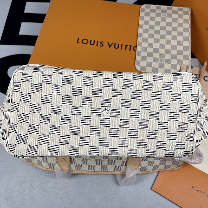Fan Fashion Lu-Vi bags - 8103