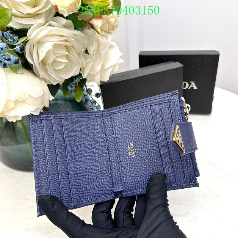 Amelia - PD Wallet - 057