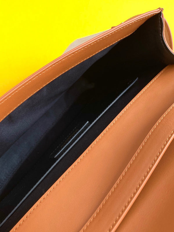 Amelia - YSL Bag - 3726