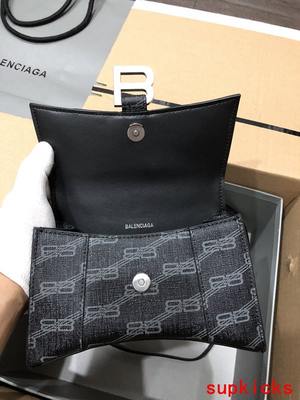 Amelia- BG Hourglass Bags - 085