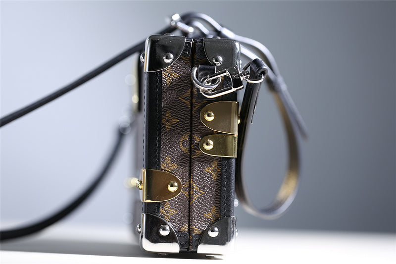 Fan Fashion Lu-Vi bags - 8226