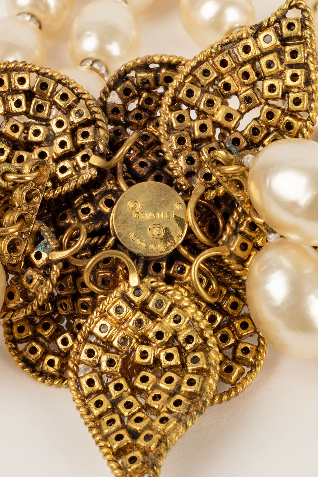 Collier camélia Chanel
