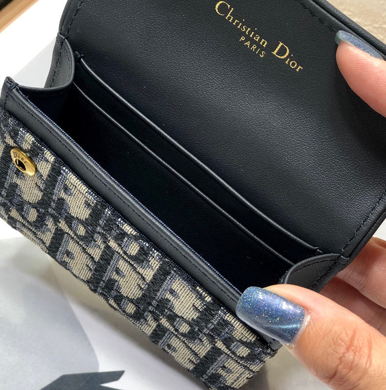 Amelia - DOR Wallets - 101