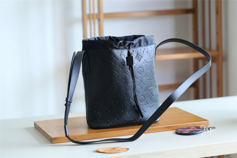 Fan Fashion Lu-Vi bags - 10488
