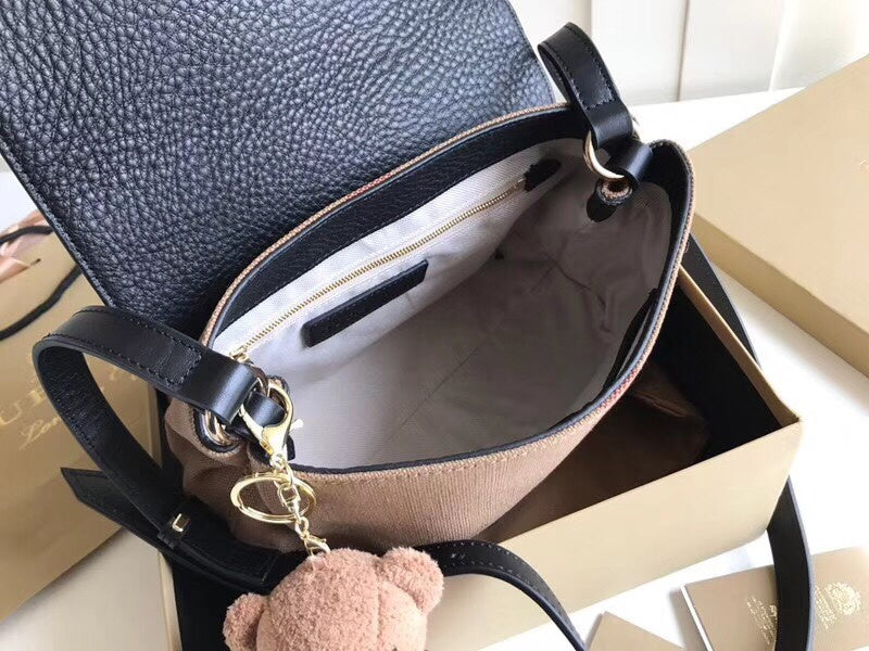 Burberry Bags - Bagsattire   599