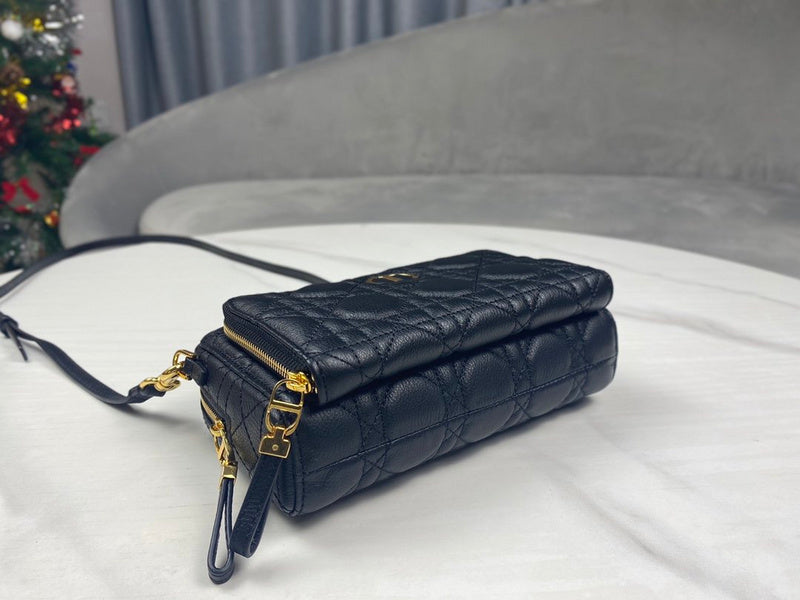 Amelia - DOR Wallets - 086