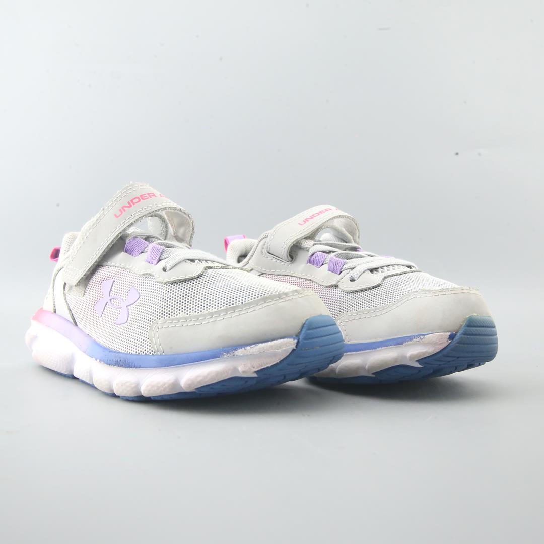 UNDER ARMOUR ASSERT 9
