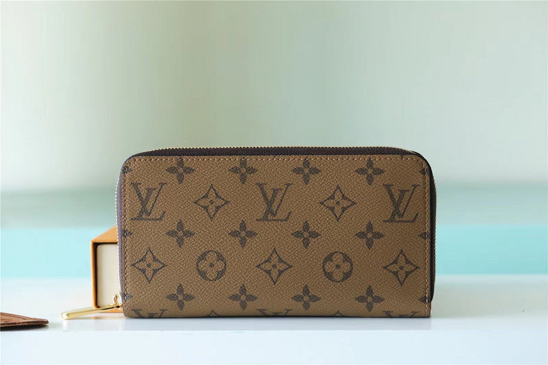 Fan Fashion Lu-Vi bags - 8726