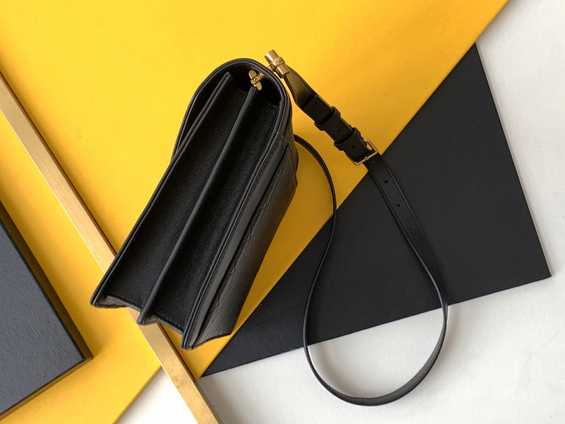 Amelia - YSL Bag - 4155