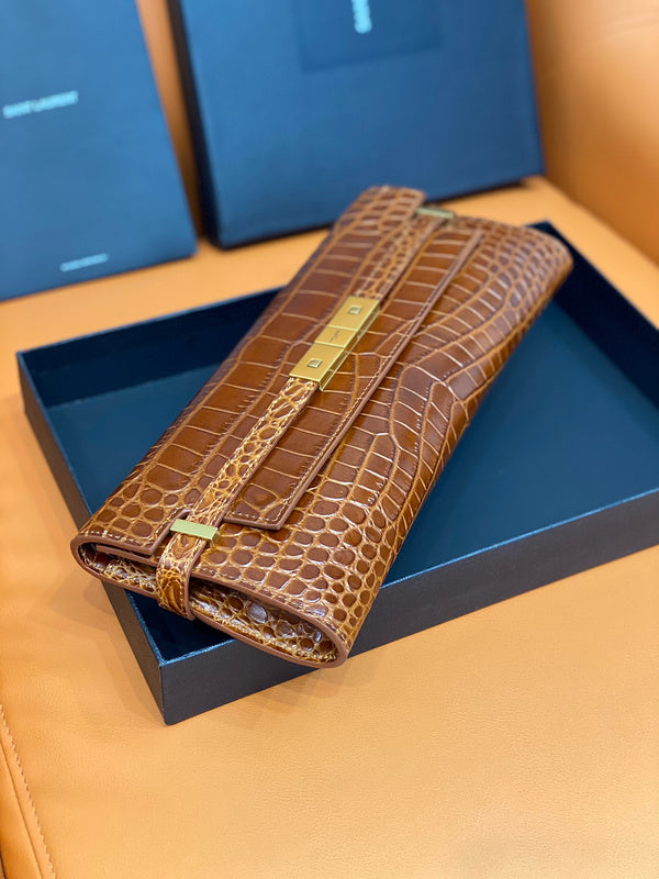 Amelia - YSL Bag - 2371