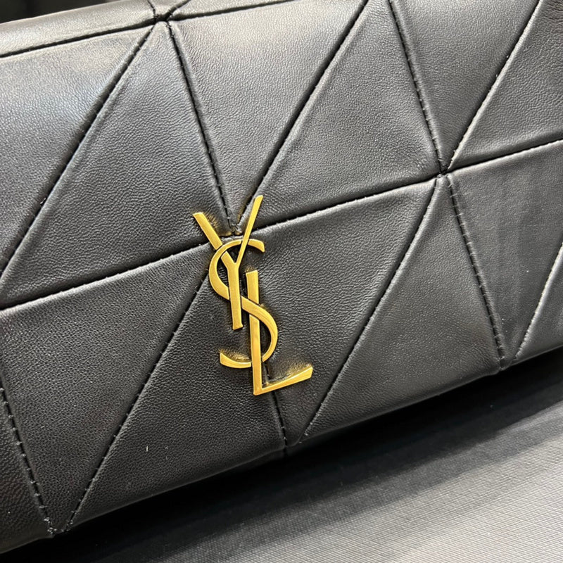 Amelia - YSL Bag - 3677