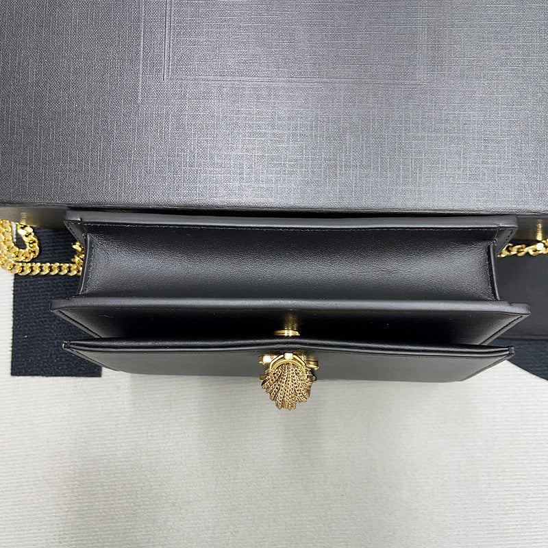 Amelia - YSL Bag - 1945