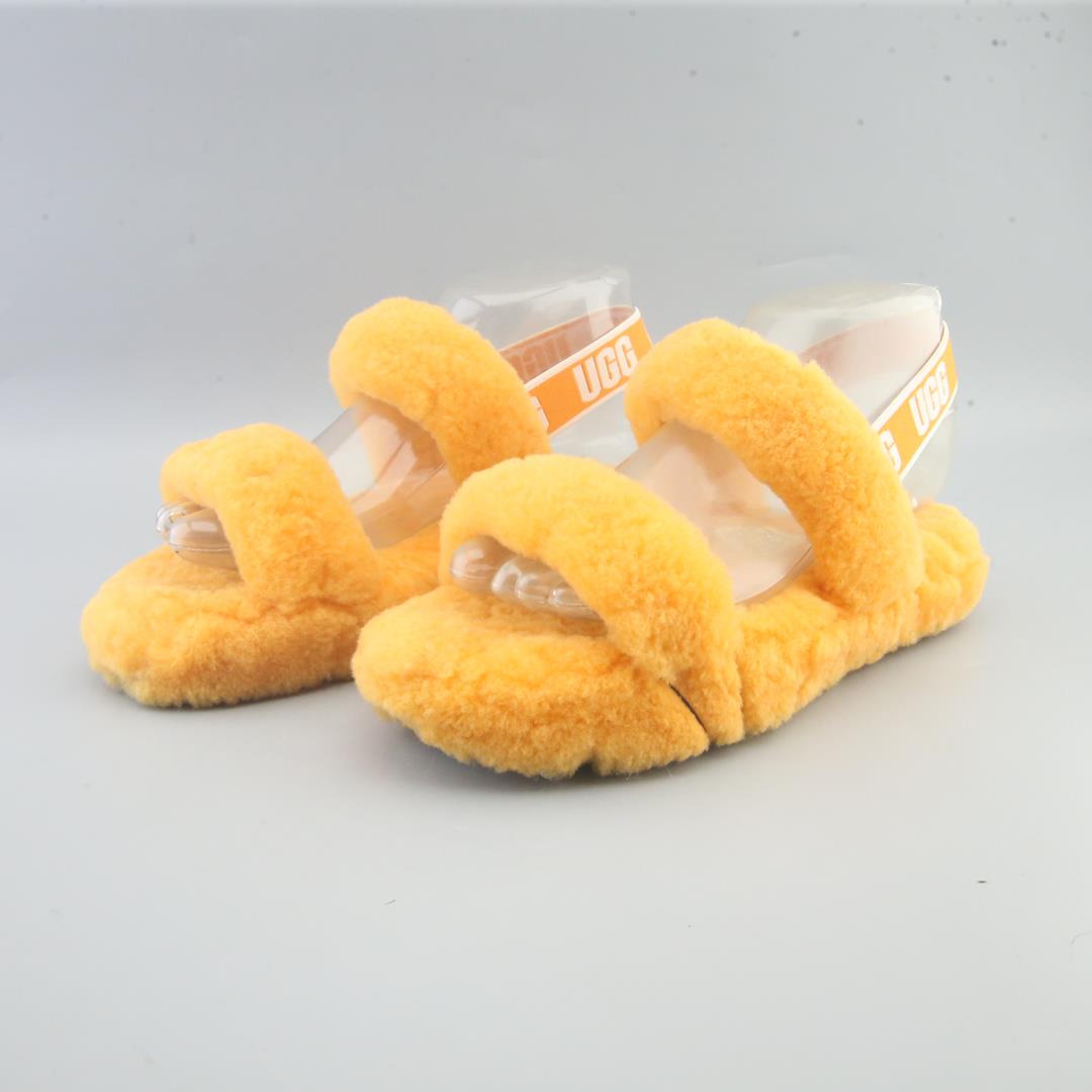 UGG   OH YEAH FLUFFY SOFT