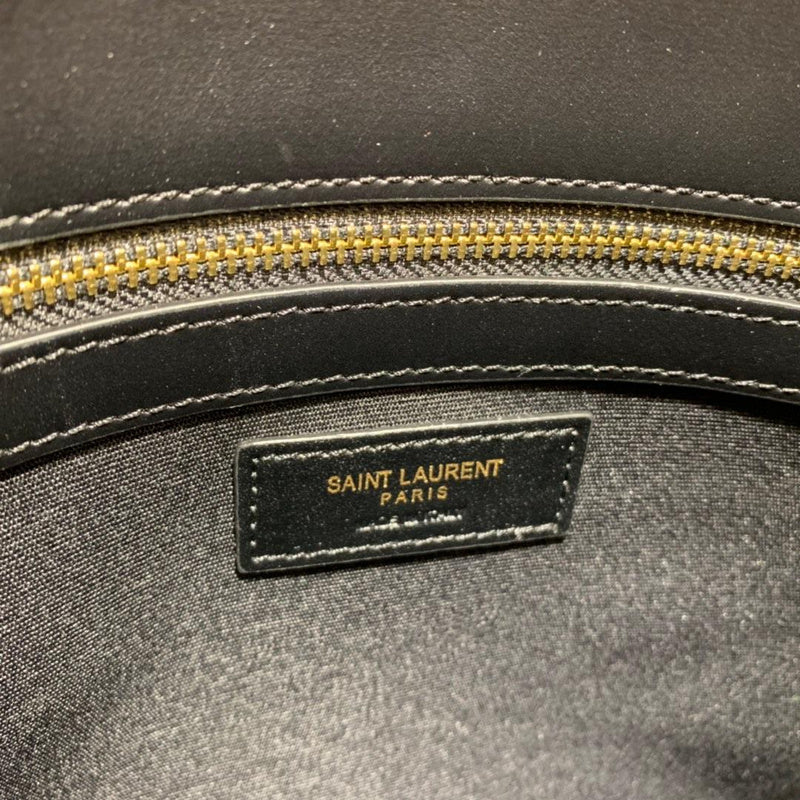 Amelia - YSL Bag - 2932