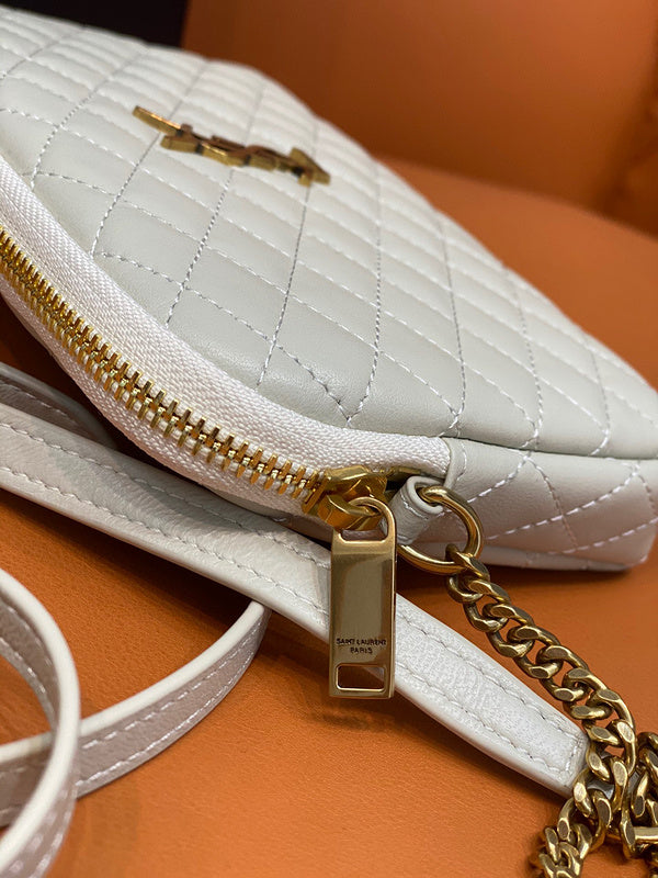 Amelia - YSL Bag - 2063