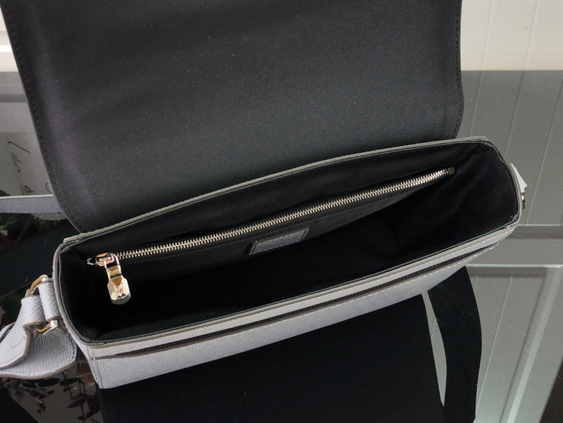 Fan Fashion Lu-Vi bags - 17382