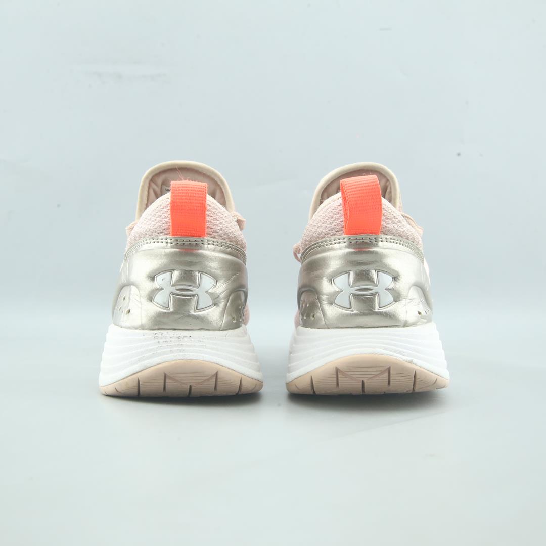 UNDER ARMOUR BREATHE TRAINER