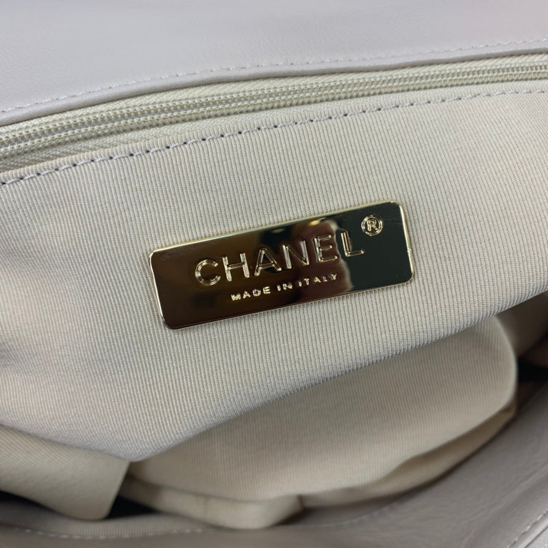 Wellow Bags - Chanel - Bags  - 808