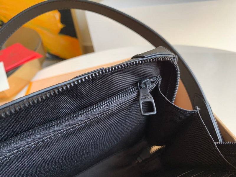 Fan Fashion Lu-Vi bags - 17733