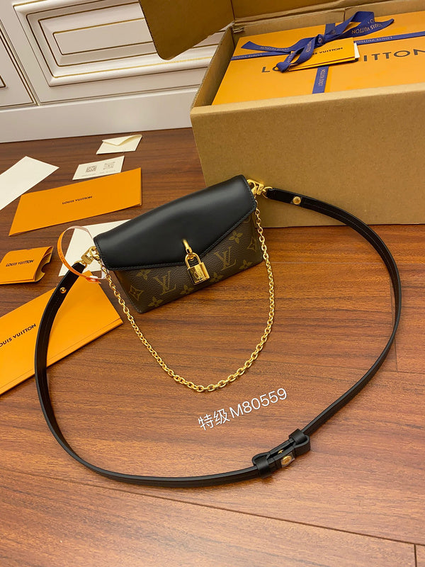 Amelia's Bag Gallery - LOV Bags - 985