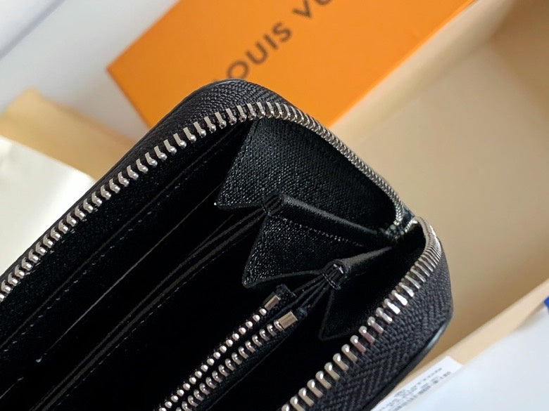 Amelia- LOV  Luxury  Wallets - 703