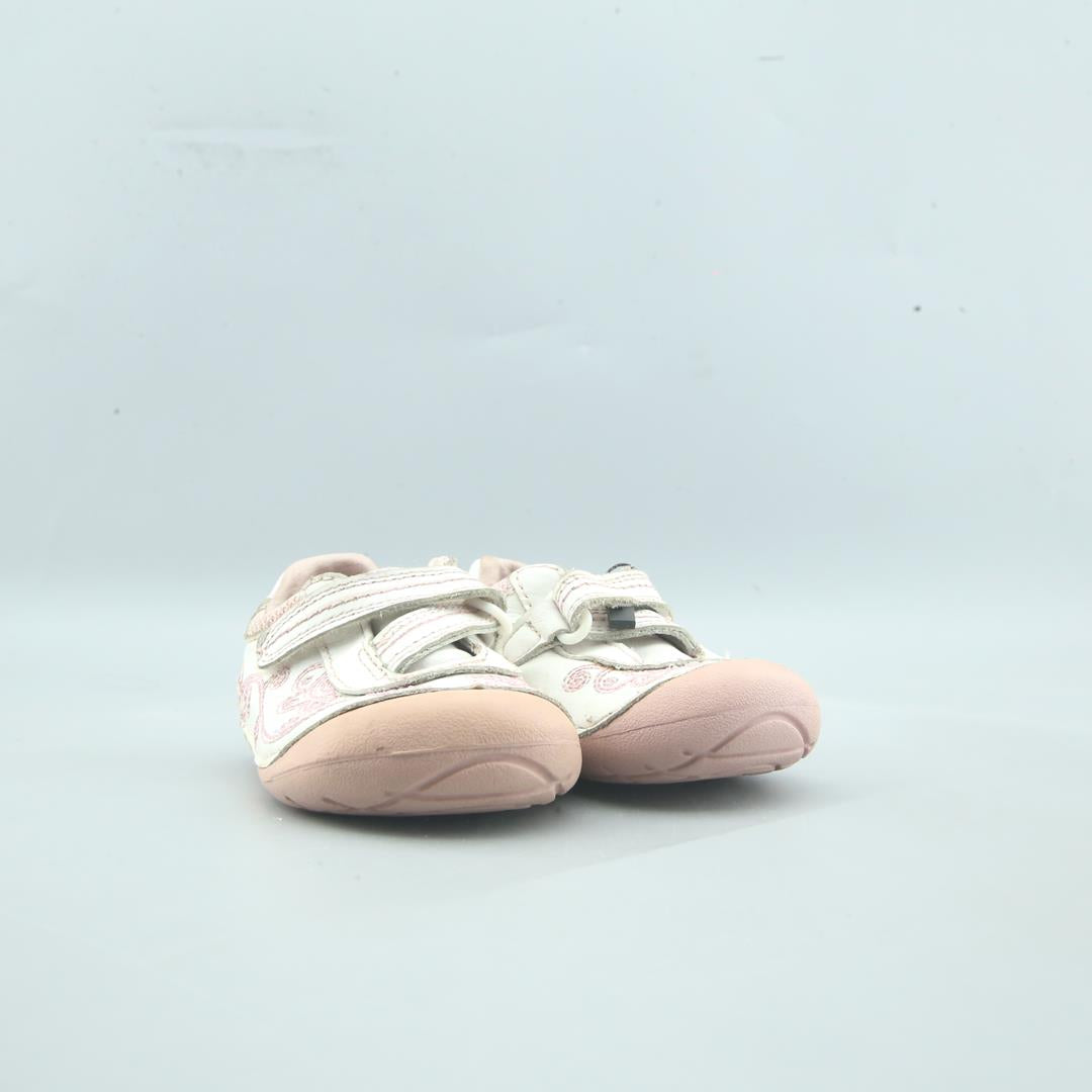 STRIDE RITE .