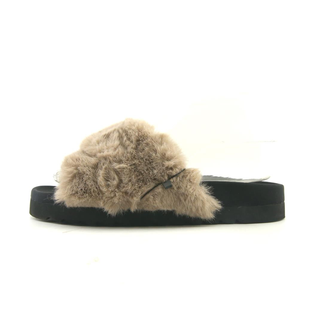 STEVE MADDEN AMARI FAUX FUR
