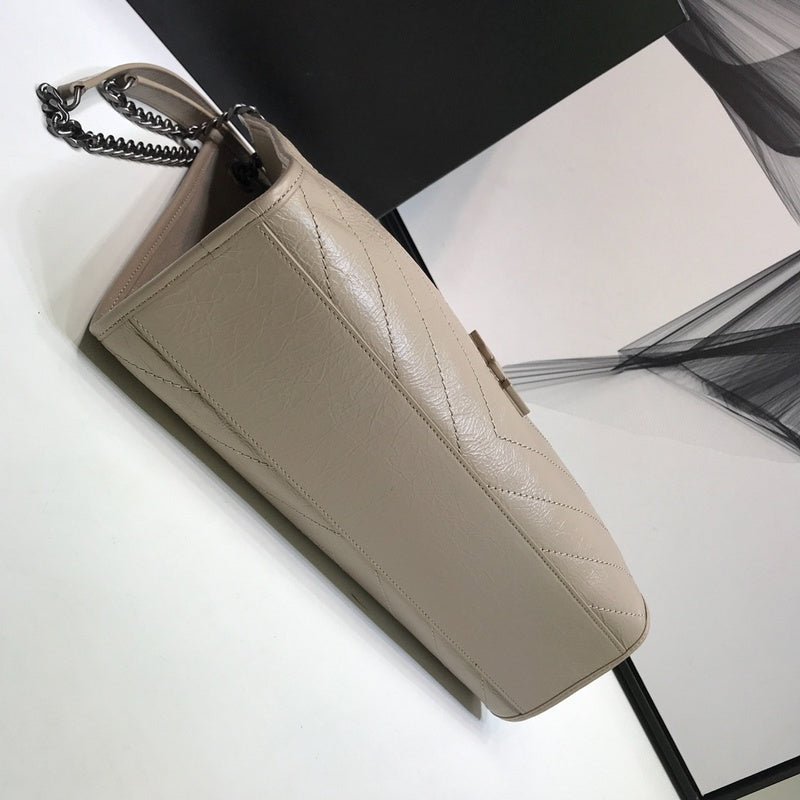 Amelia - YSL Bag - 2342