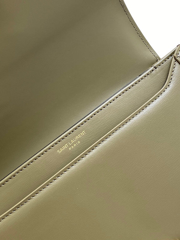 Amelia - YSL Bag - 3751