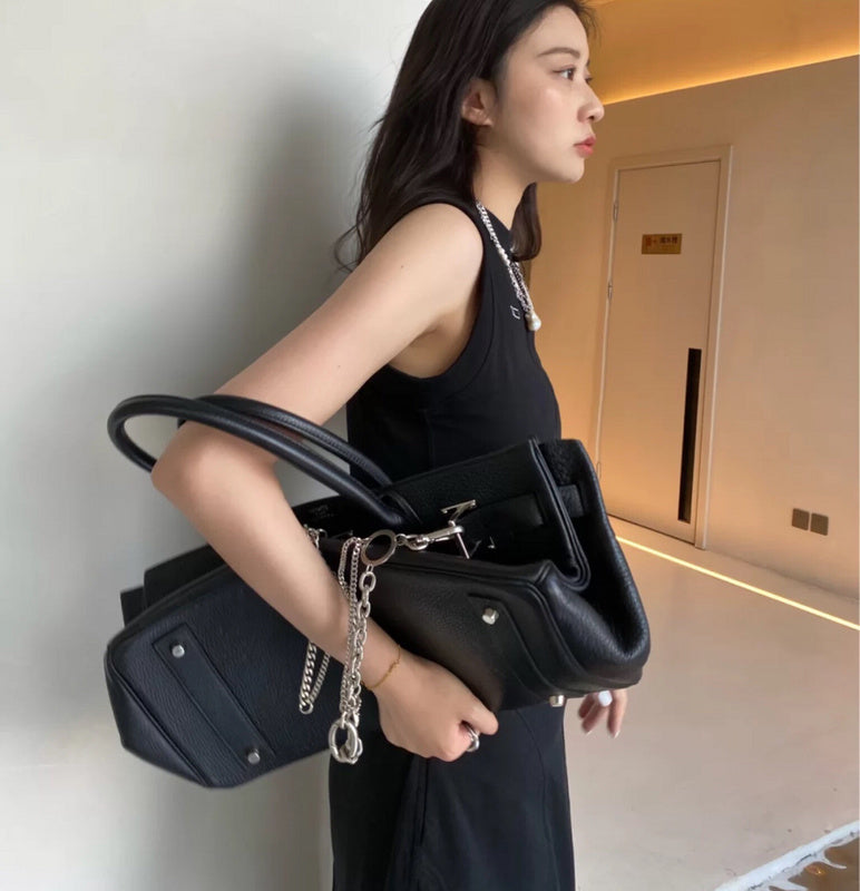 Amelia - HMS Bags - 1583