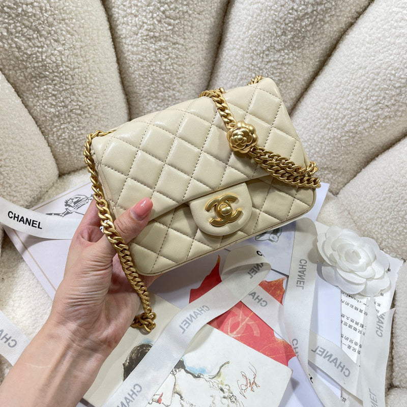 Wellow Bags - Chanel - Bags  - 427