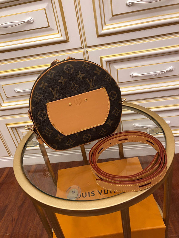 Fan Fashion Lu-Vi bags - 17800