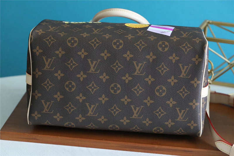 Fan Fashion Lu-Vi bags - 8160