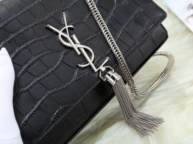 Amelia - YSL Bag - 3554