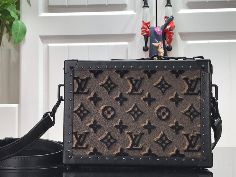 Fan Fashion Lu-Vi bags - 17643