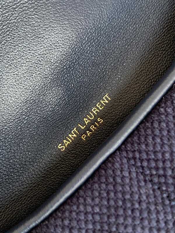 Amelia - YSL Bag - 4181