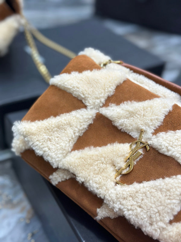 Amelia - YSL Bag - 3926