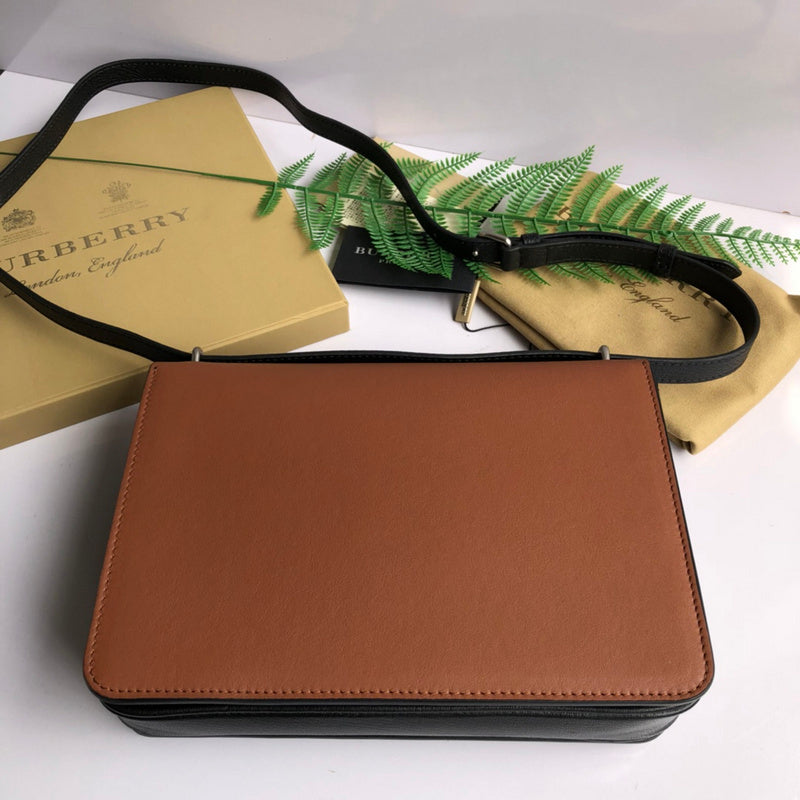 Burberry Bags - Bagsattire   457