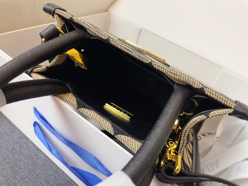 Amelia- PRDA  LUXURY BAGS - 573