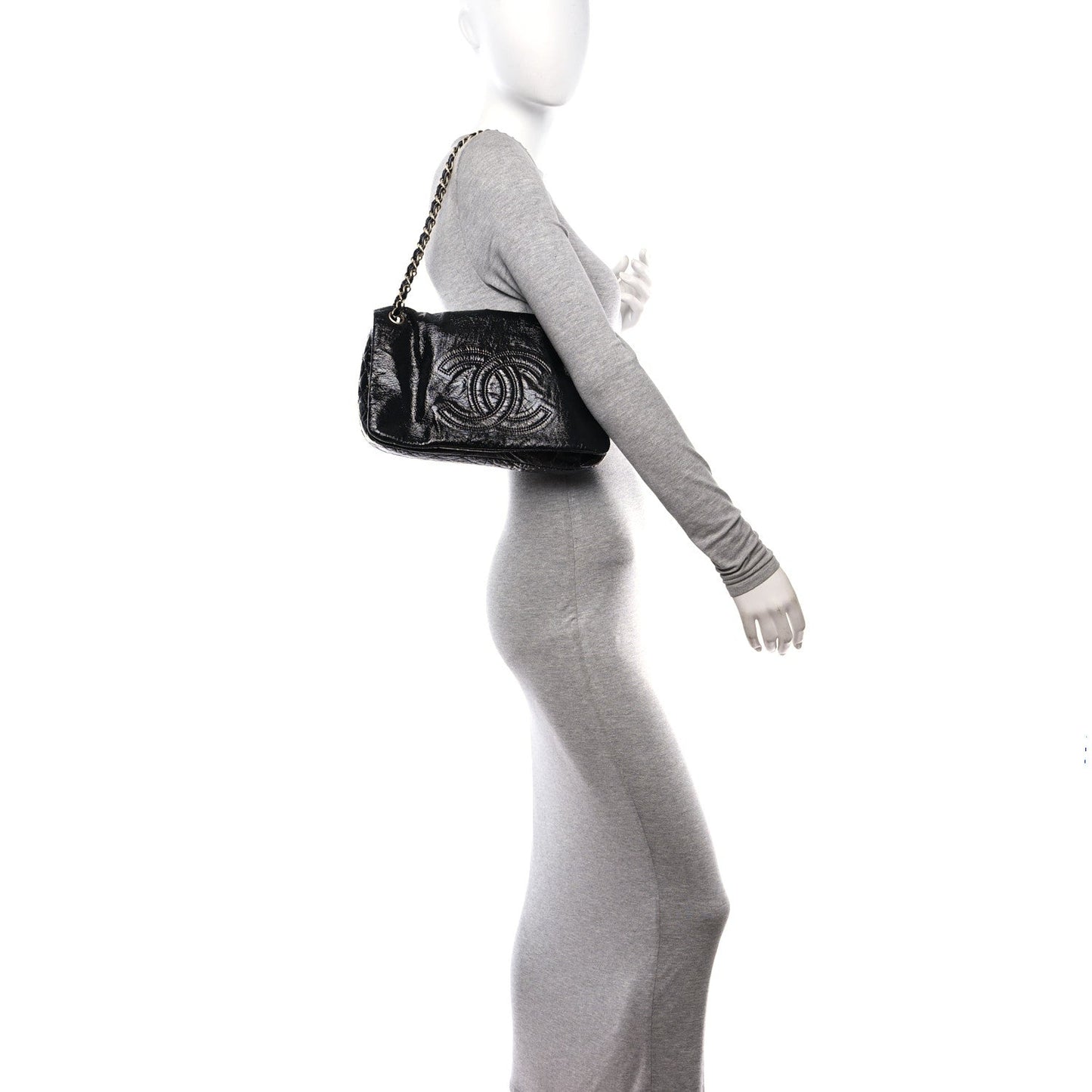 Amelia Vinyl Medium Rock and Chain Flap Black