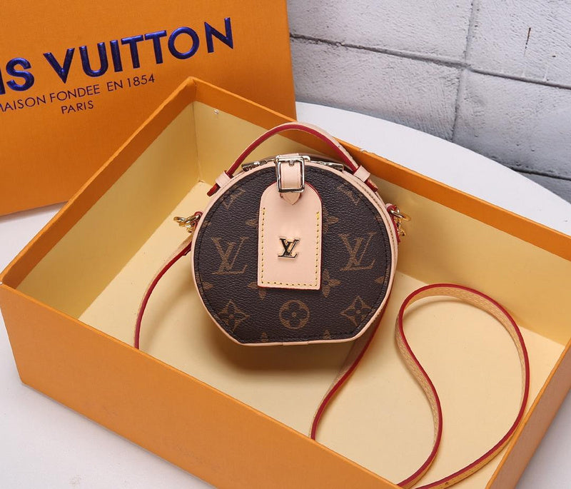 Fan Fashion Lu-Vi bags - 17842