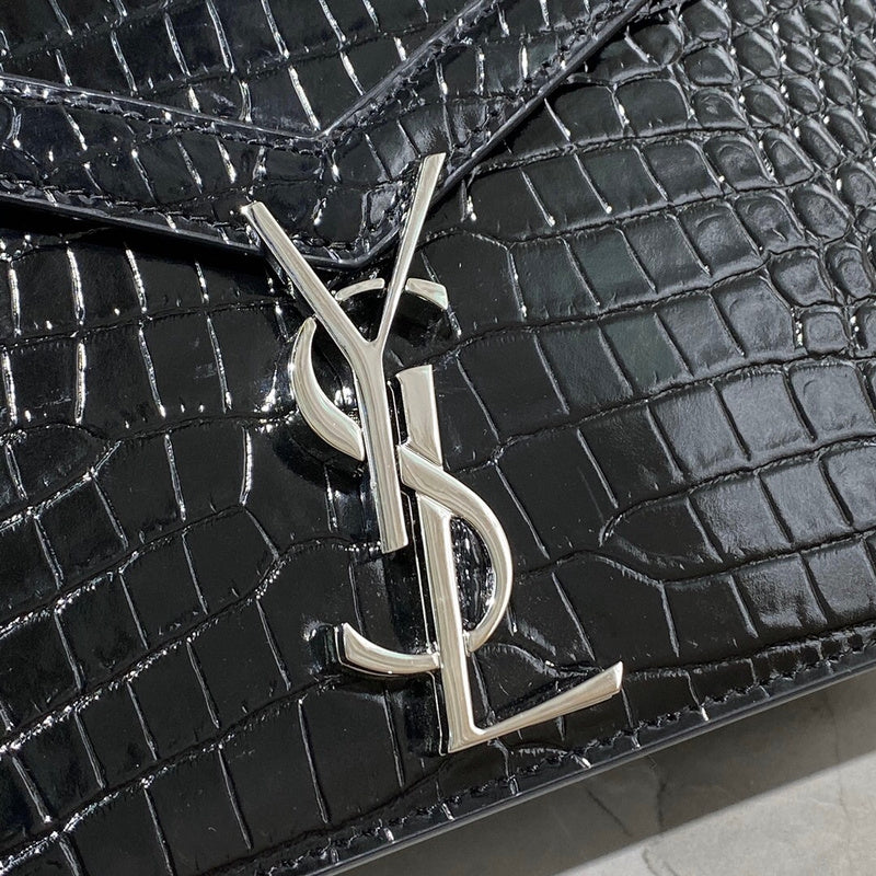 Amelia - YSL Bag - 4060