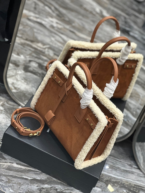 Amelia - YSL Bag - 3940