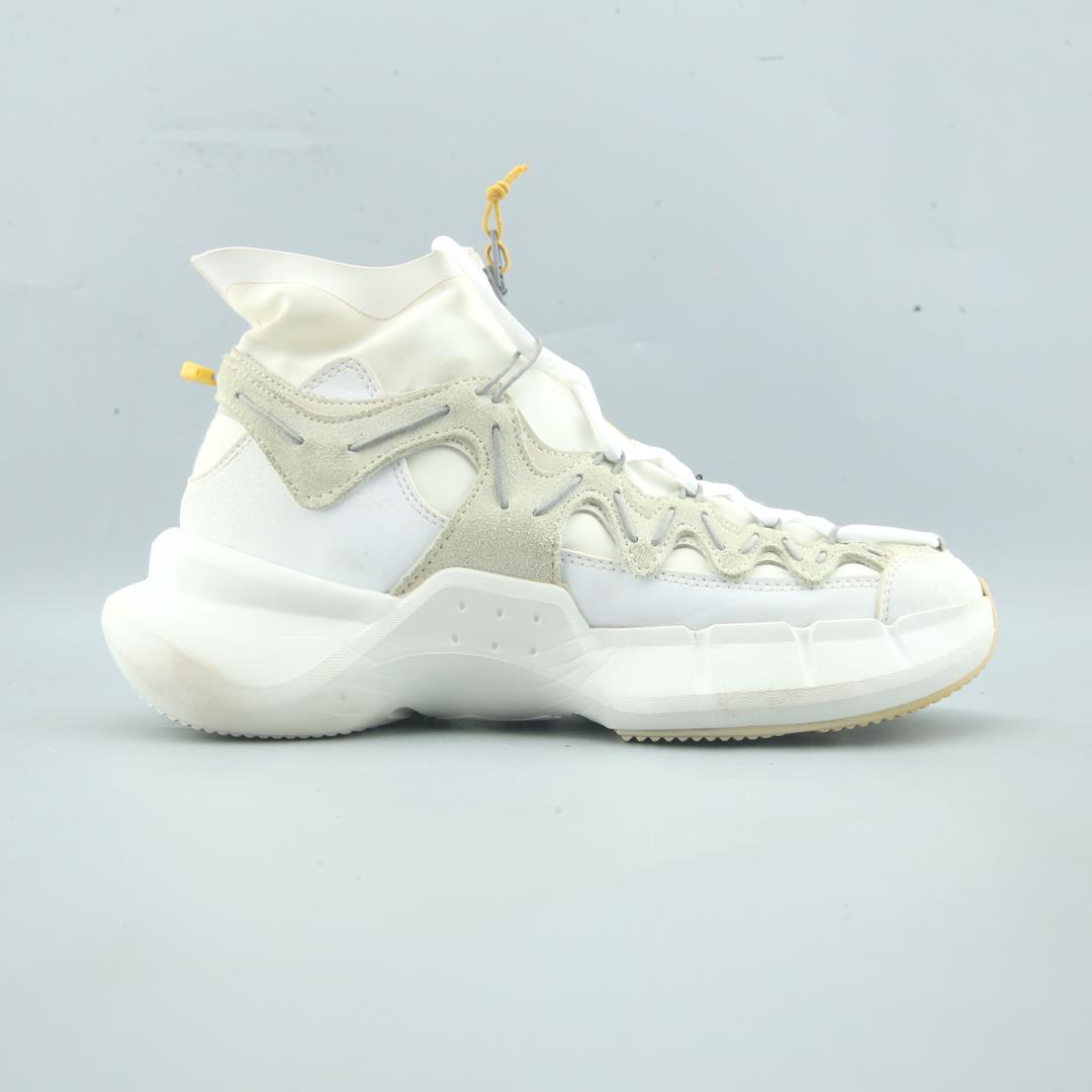 LI-NING WADE ESSENCE 2.3 HIGH